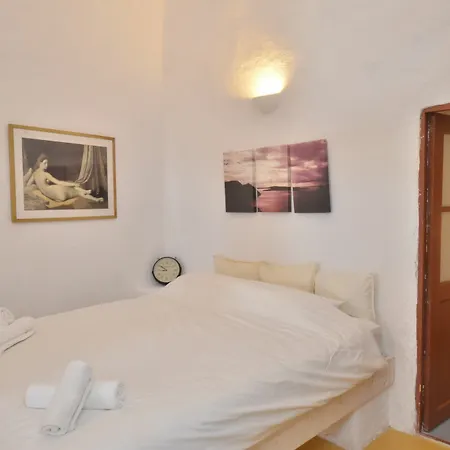Fegari Apartment *